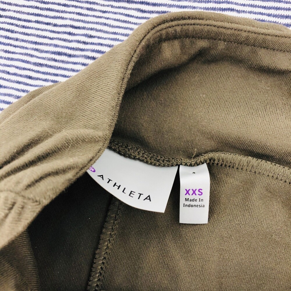 Lot of 3 Athleta Pieces 2 Tops & 1 Skirt Casual Comfort Athleisure Outfit XXS - Picture 9 of 10